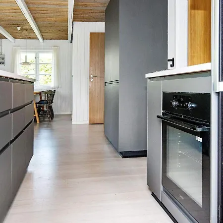 Σπίτι διακοπών Renovated Waterfront Retreat-by Traum