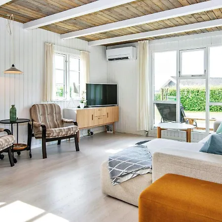 Renovated Waterfront Retreat-by Traum Σπίτι διακοπών *