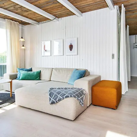 Σπίτι διακοπών Renovated Waterfront Retreat-by Traum